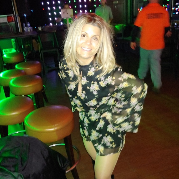 Meet your Posher, Casey - Picture 1 of 1